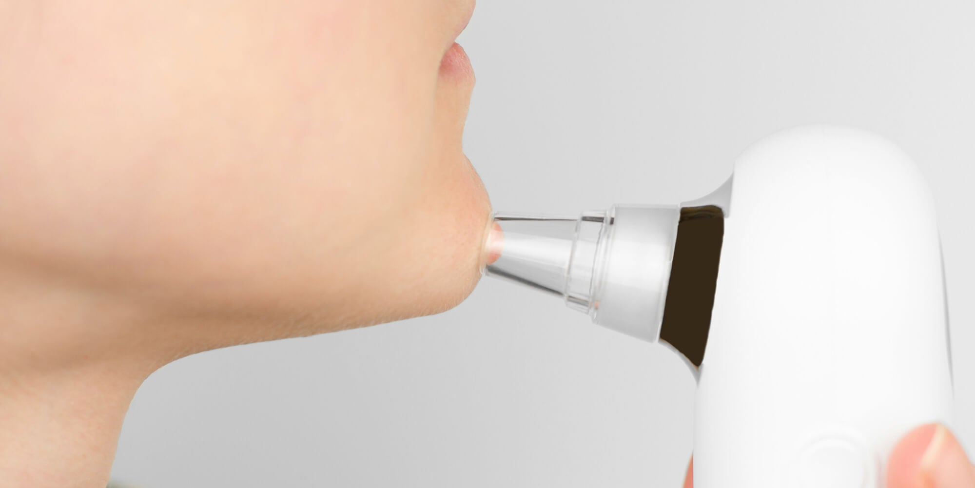 L’aspirateur à points noirs pour enlever les imperfections