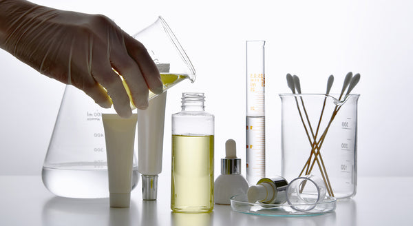 Image Perturbateurs endocriniens en cosmétique : pourquoi faut-il s'en méfier ?